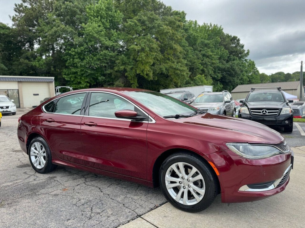 2015 Chrysler 200 Image 4