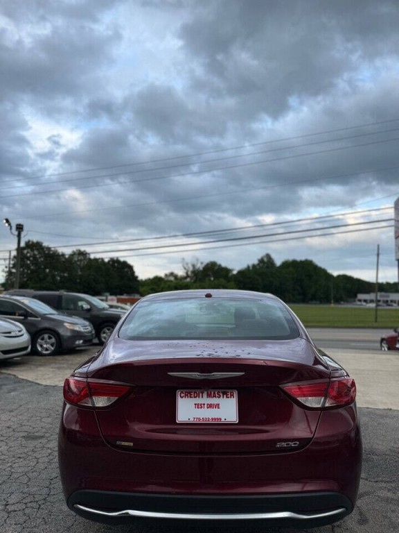 2015 Chrysler 200 Image 11