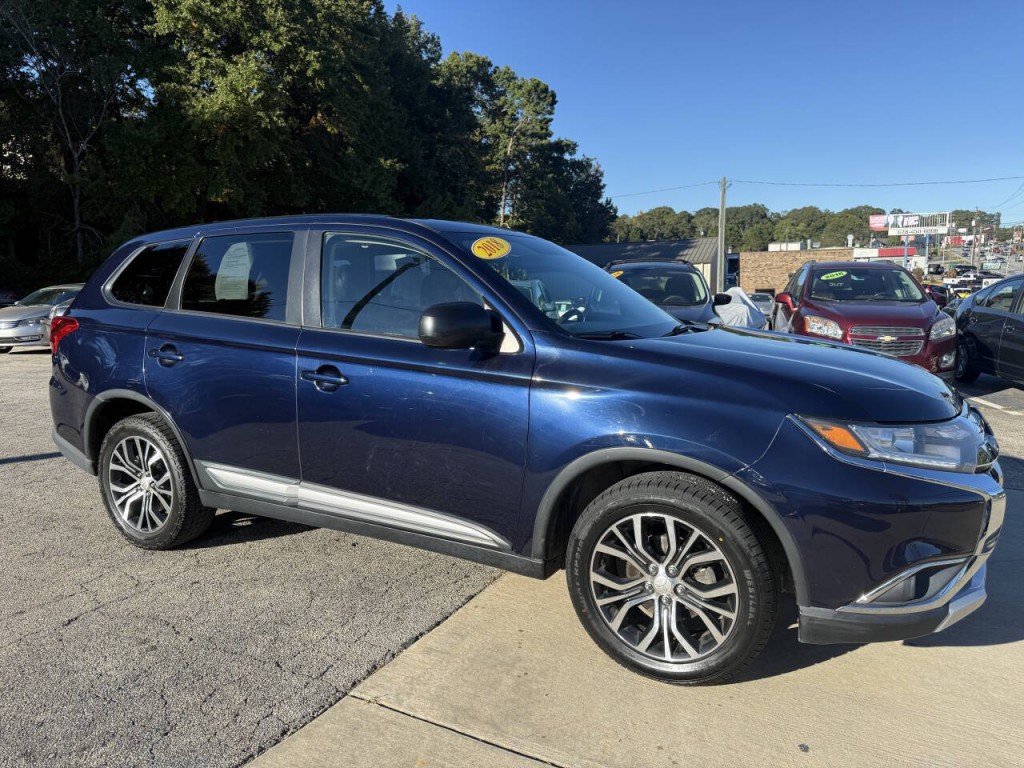 2018 Mitsubishi Outlander Image 3