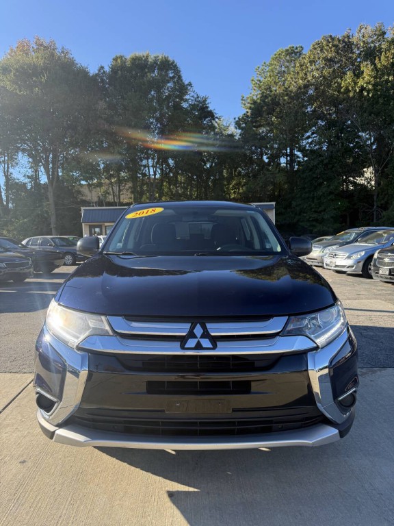 2018 Mitsubishi Outlander Image 4