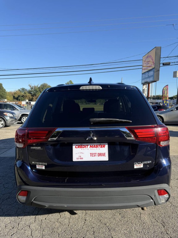 2018 Mitsubishi Outlander Image 12