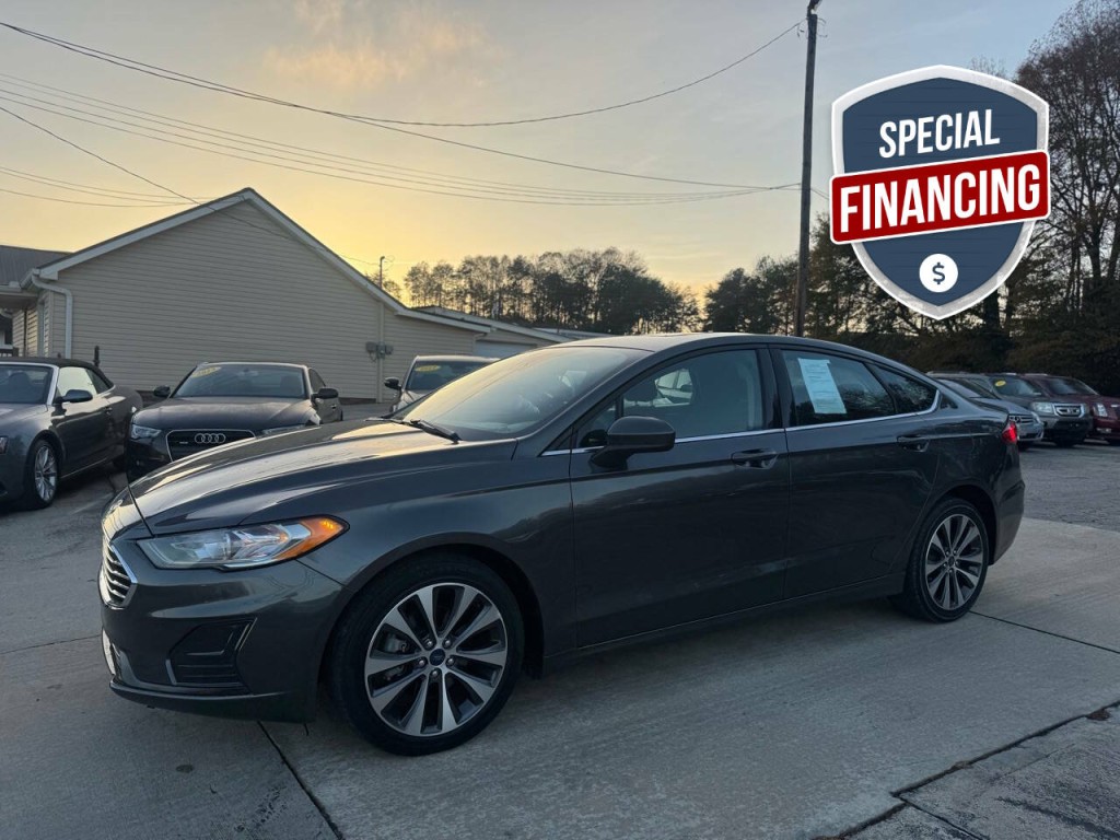 2020 Ford Fusion Image 1