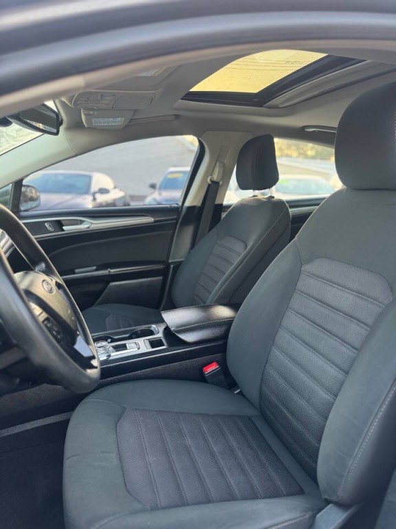 2020 Ford Fusion Image 8