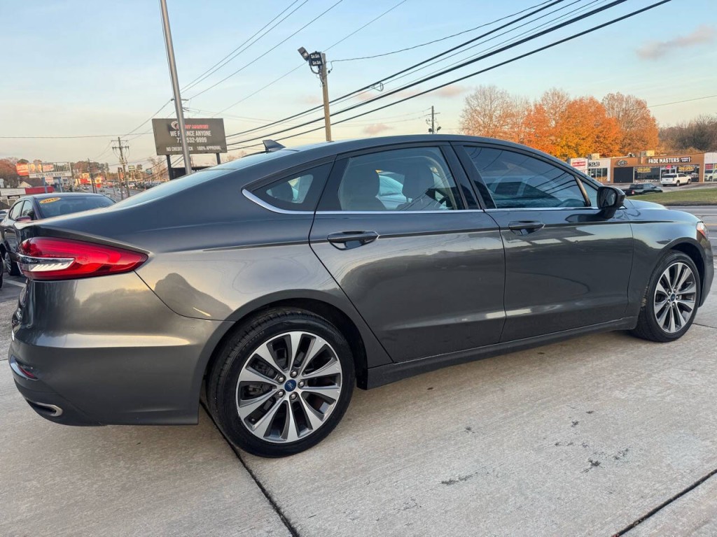 2020 Ford Fusion Image 12