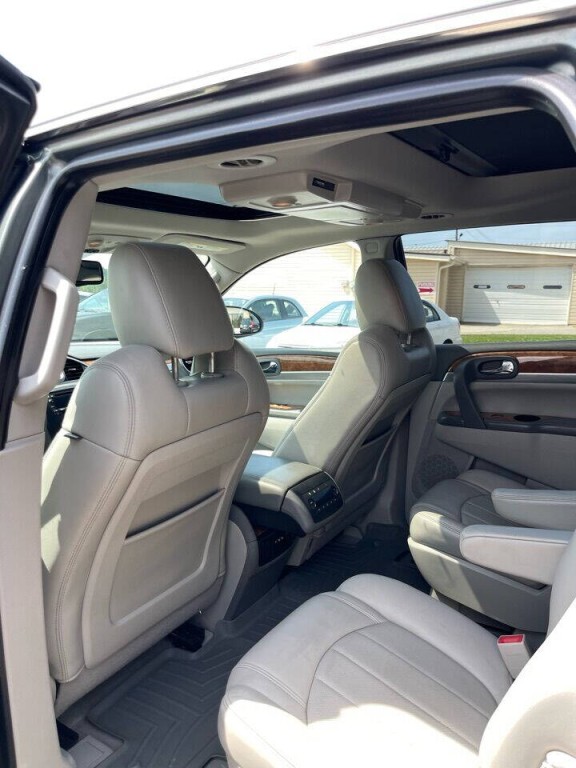 2010 Buick Enclave Image 14