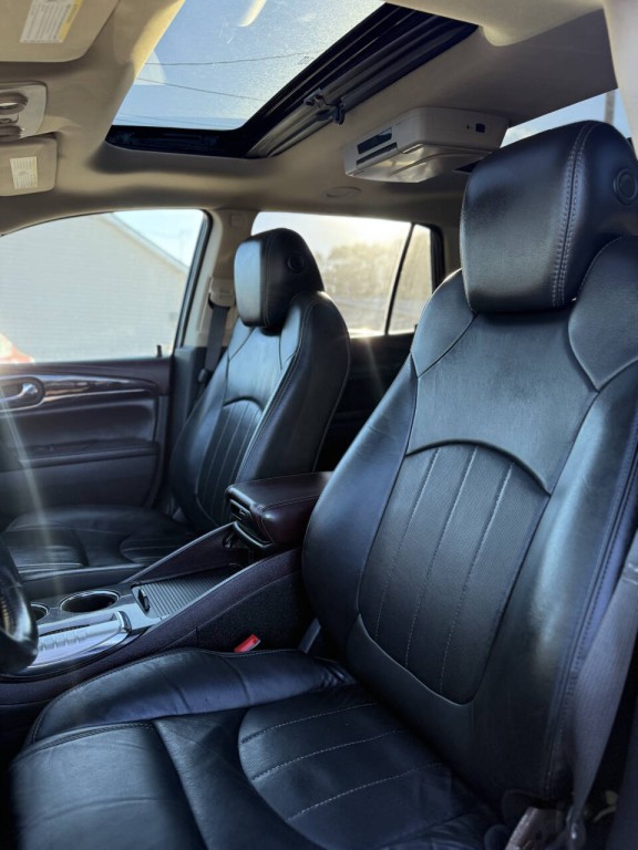 2016 Buick Enclave Image 8