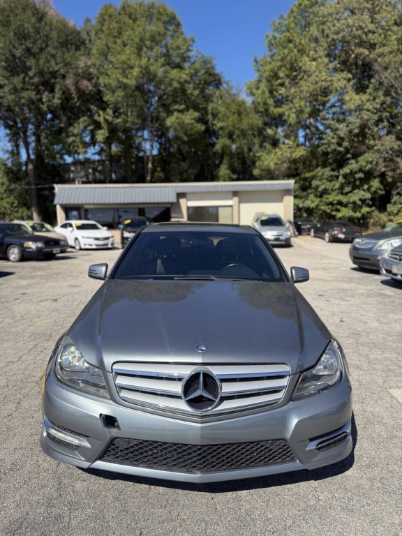 2013 Mercedes-Benz C-Class Image 3