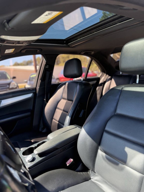 2013 Mercedes-Benz C-Class Image 8