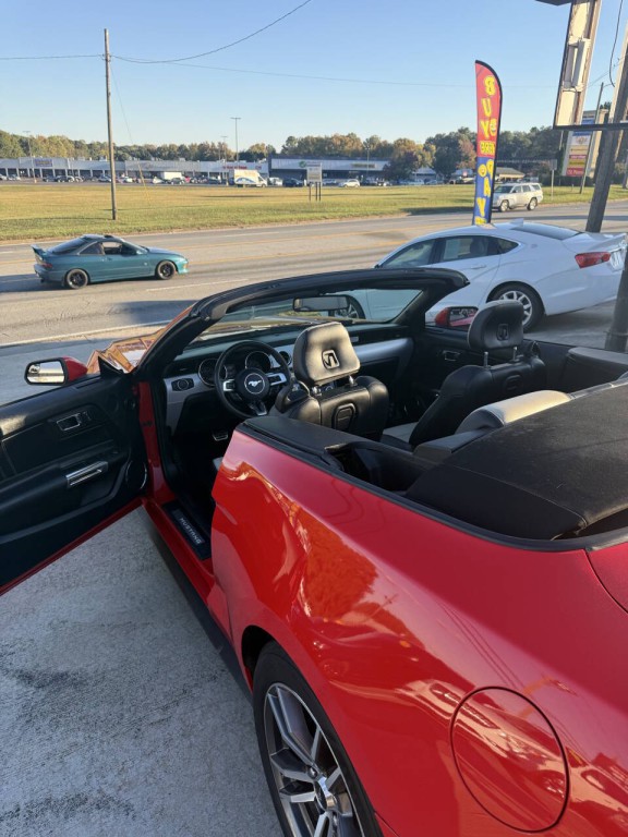 2017 Ford Mustang Image 6