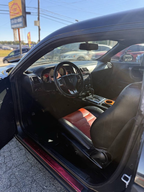 2013 Dodge Challenger Image 5