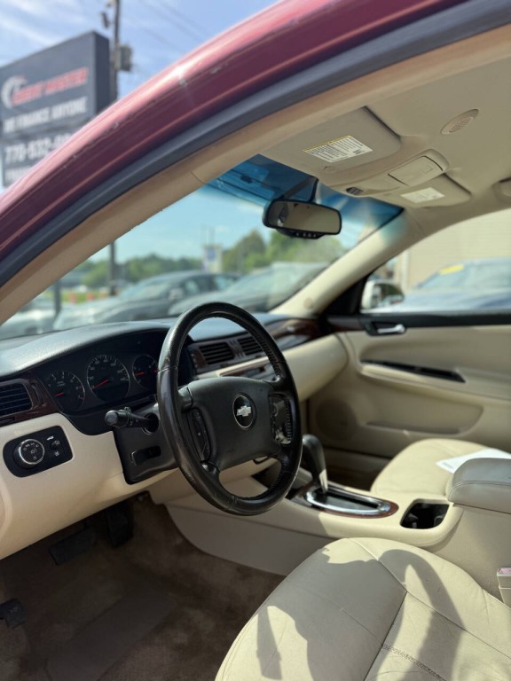 2011 Chevrolet Impala Image 5