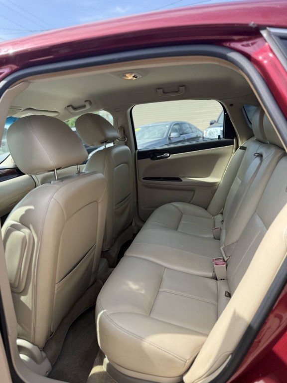 2011 Chevrolet Impala Image 8