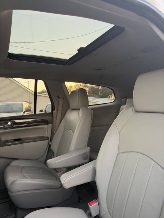 2016 Buick Enclave Image 6