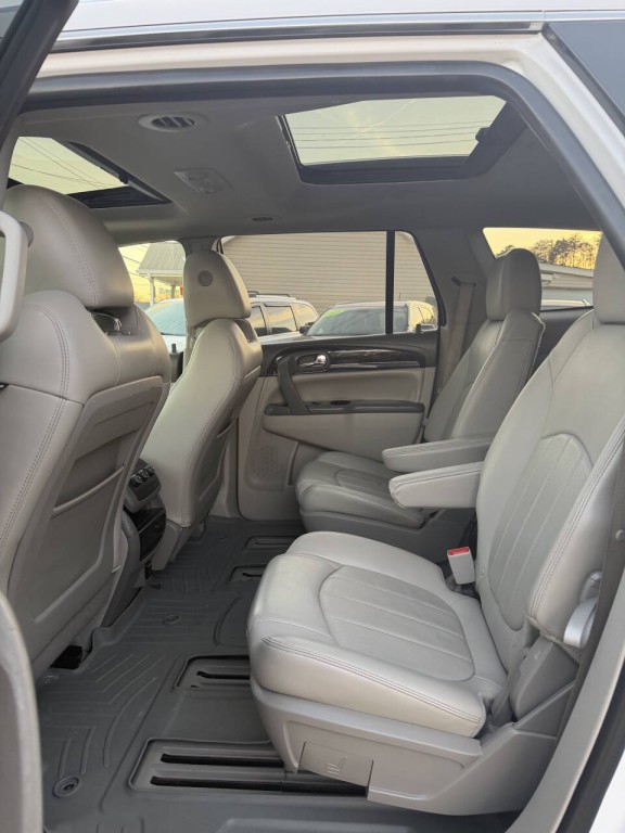 2016 Buick Enclave Image 7