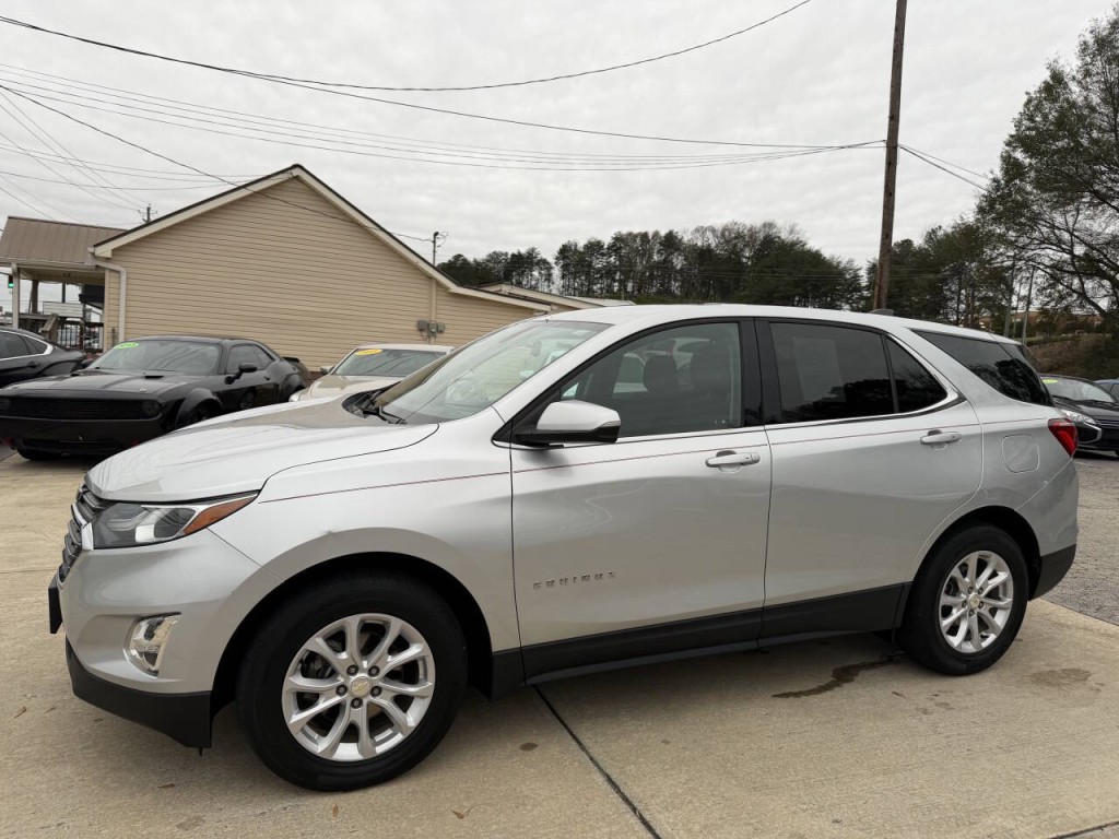 2018 Chevrolet Equinox Image 2