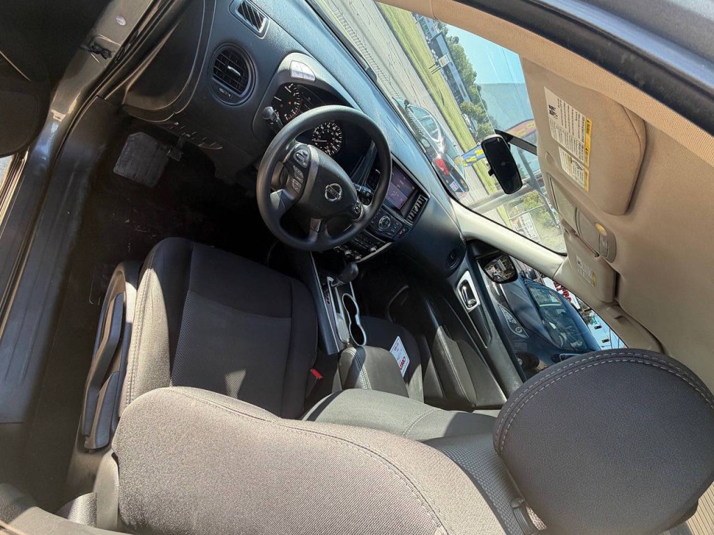 2018 Nissan Pathfinder Image 5