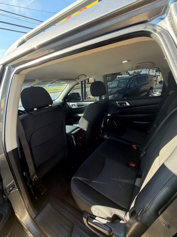 2018 Nissan Pathfinder Image 6
