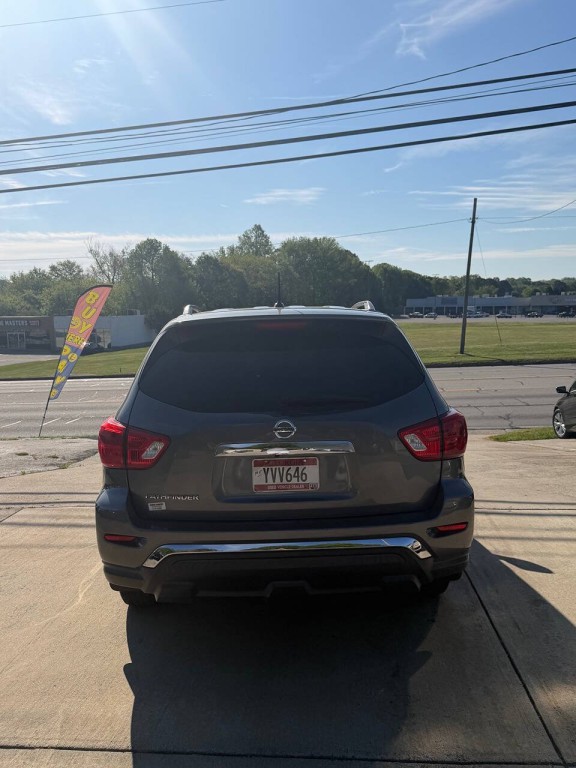 2018 Nissan Pathfinder Image 8