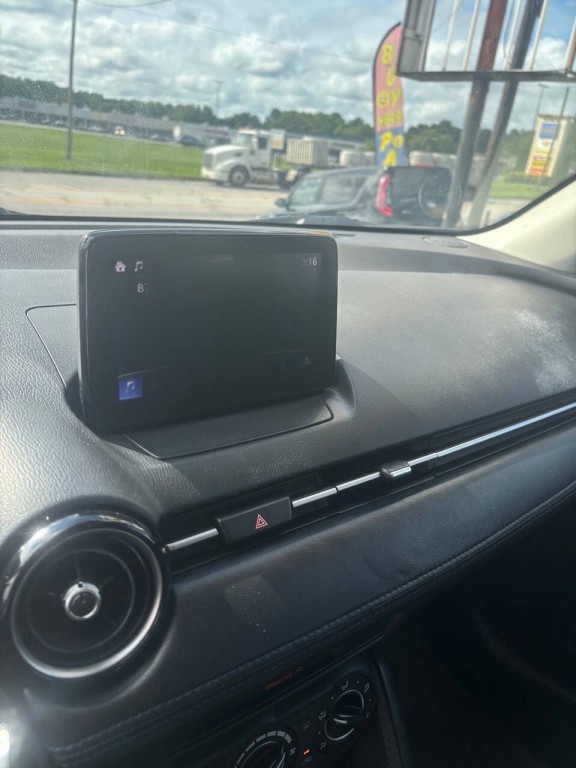2019 Toyota Yaris Image 4
