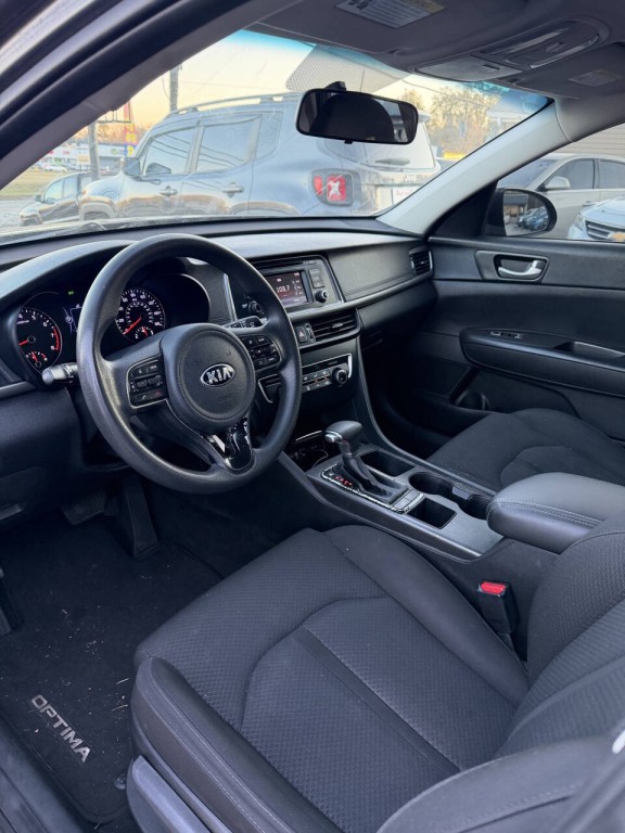 2017 Kia Optima Image 5