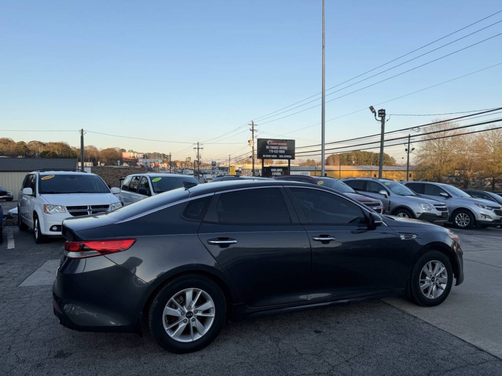 2017 Kia Optima Image 9
