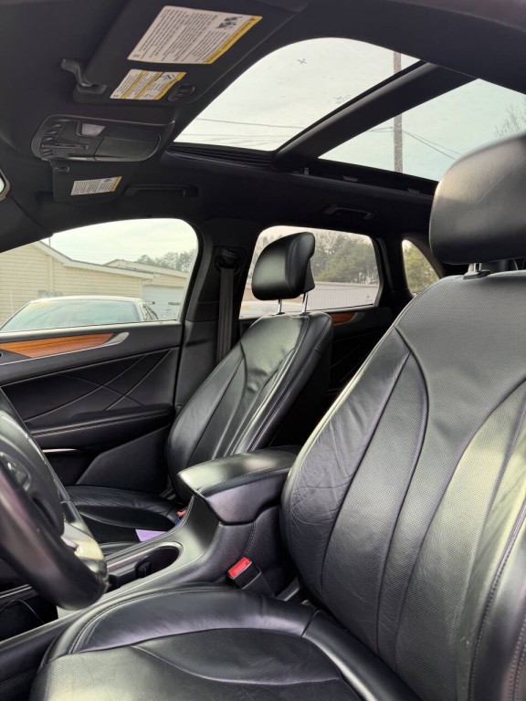 2015 Lincoln MKC Image 8