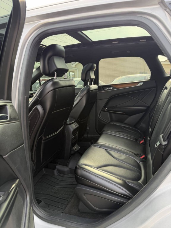 2015 Lincoln MKC Image 9