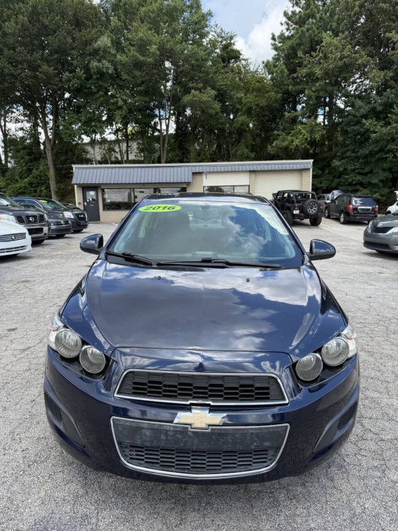 2016 Chevrolet Sonic Image 2