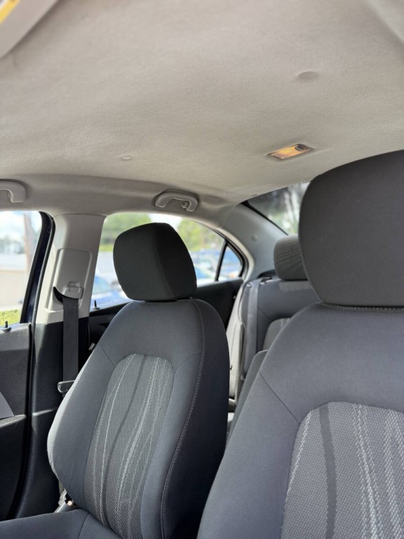 2016 Chevrolet Sonic Image 7