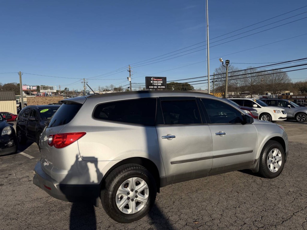 2010 Chevrolet Traverse Image 13