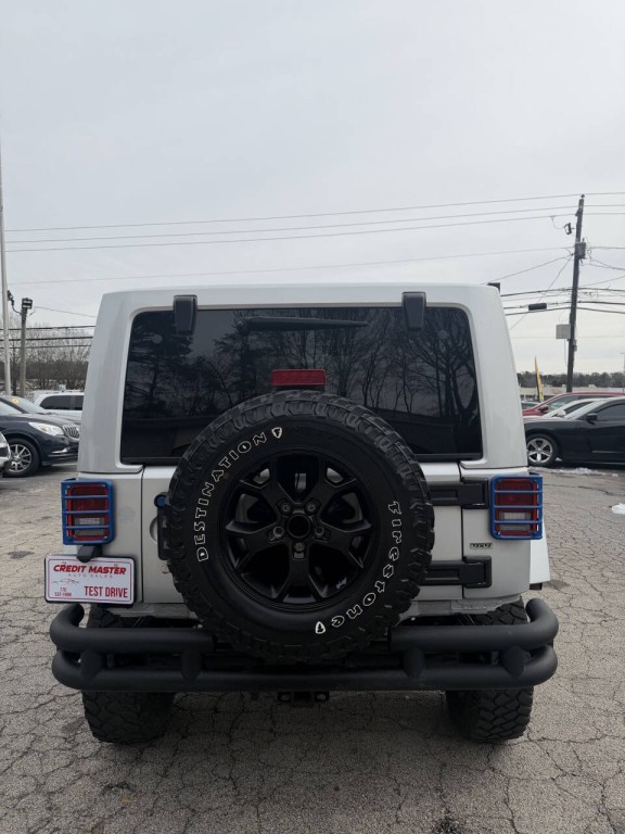 2011 Jeep Wrangler Image 9