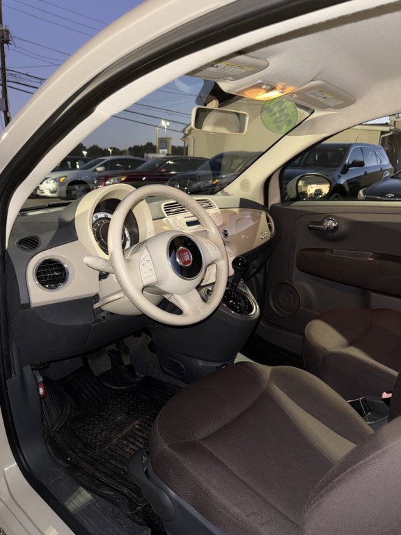 2012 FIAT 500 Image 4