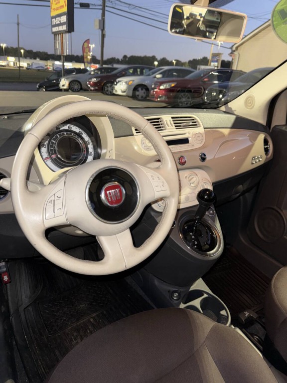 2012 FIAT 500 Image 5