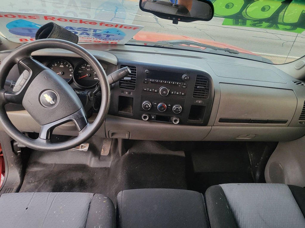 2009 Chevrolet Silverado 1500 Image 3