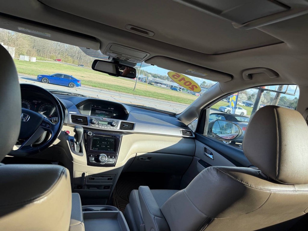 2015 Honda Odyssey Image 5