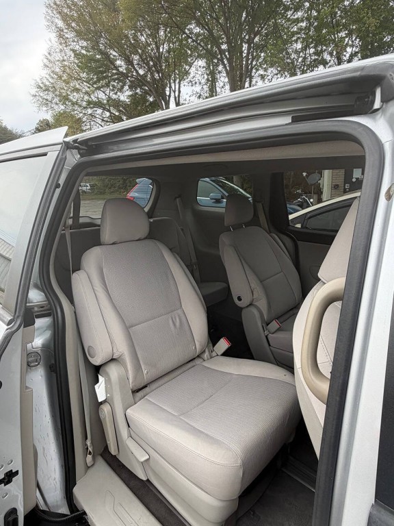 2019 Kia Sedona Image 6