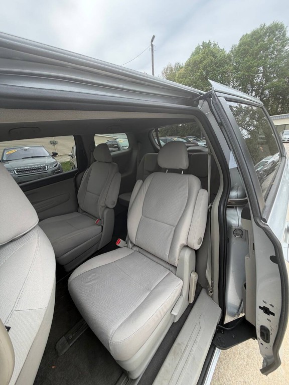 2019 Kia Sedona Image 7