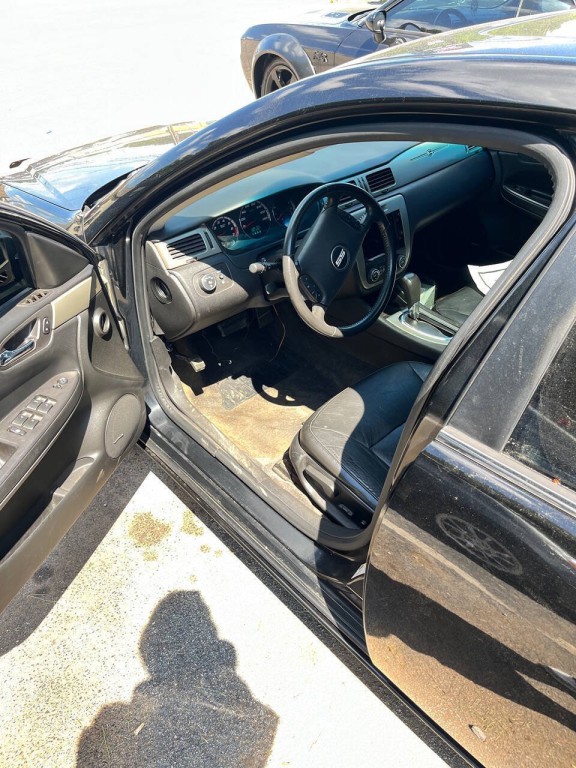 2008 Chevrolet Impala Image 2