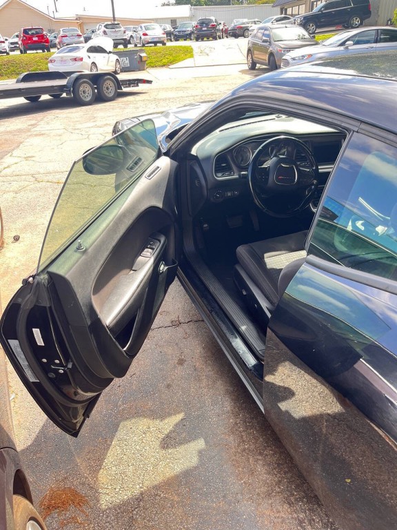 2019 Dodge Challenger Image 2