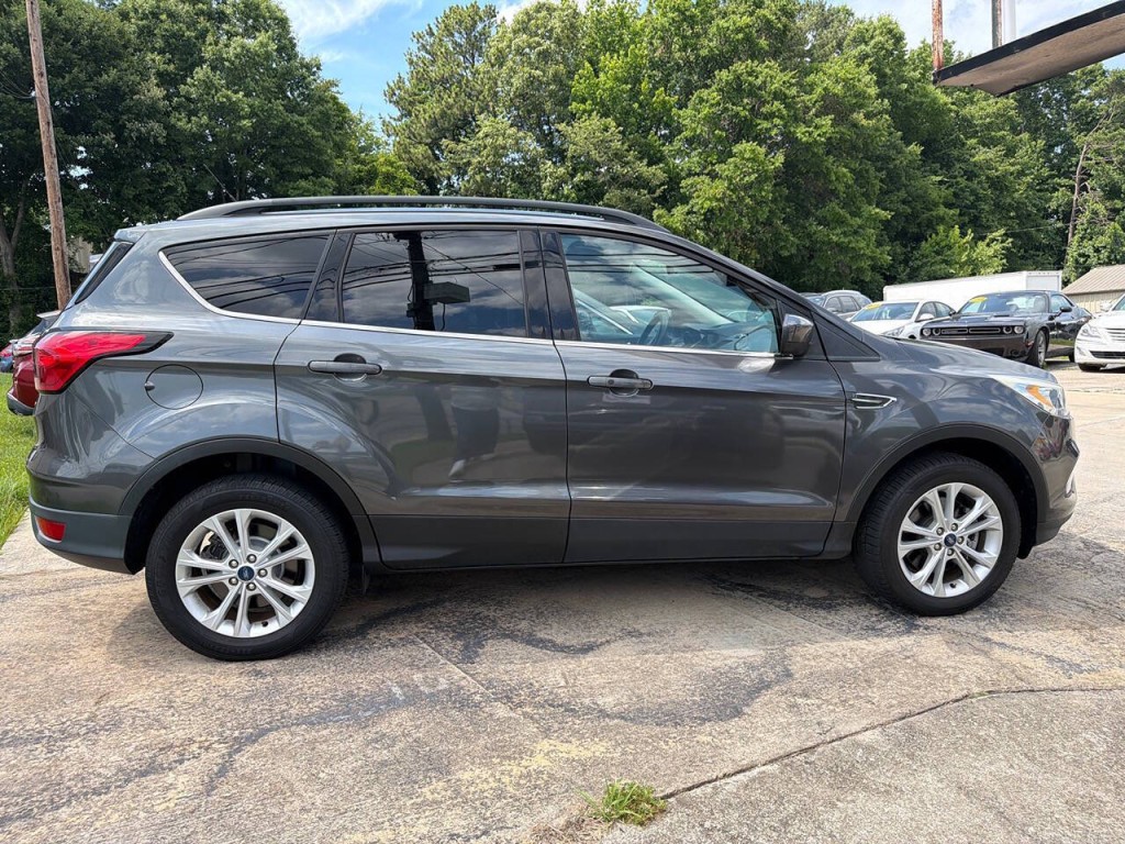2019 Ford Escape Image 3