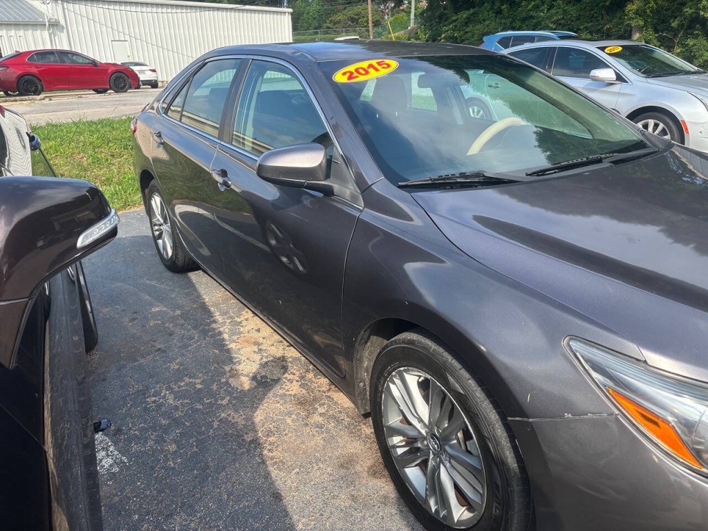 2015 Toyota Camry Image 3