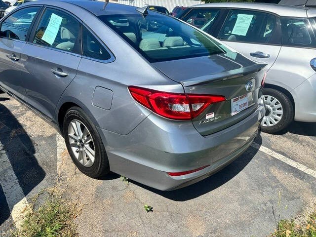 2017 Hyundai Sonata Image 3