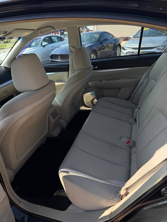 2012 Subaru Legacy Image 7
