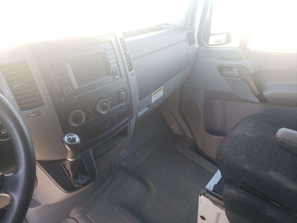 2016 Mercedes-Benz Sprinter Image 7
