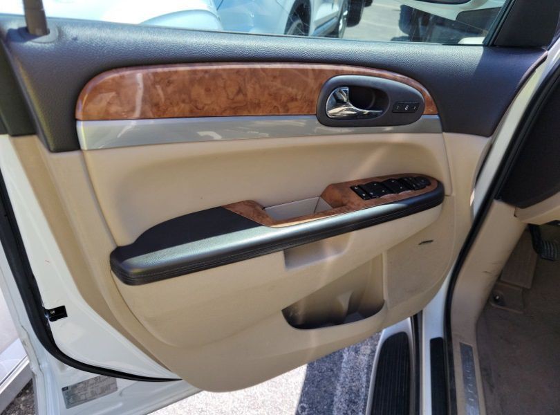 2011 Buick Enclave Image 5