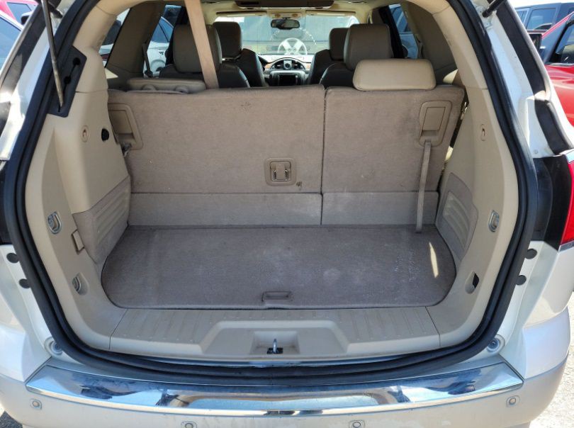2011 Buick Enclave Image 12