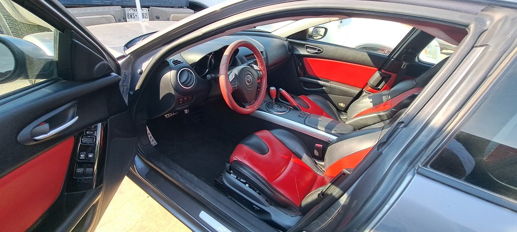 2004 Mazda RX-8 Image 4