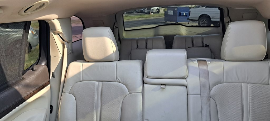 2013 Lincoln MKT Image 7