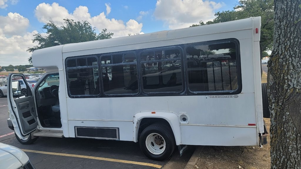 2009 Ford Econoline Image 7