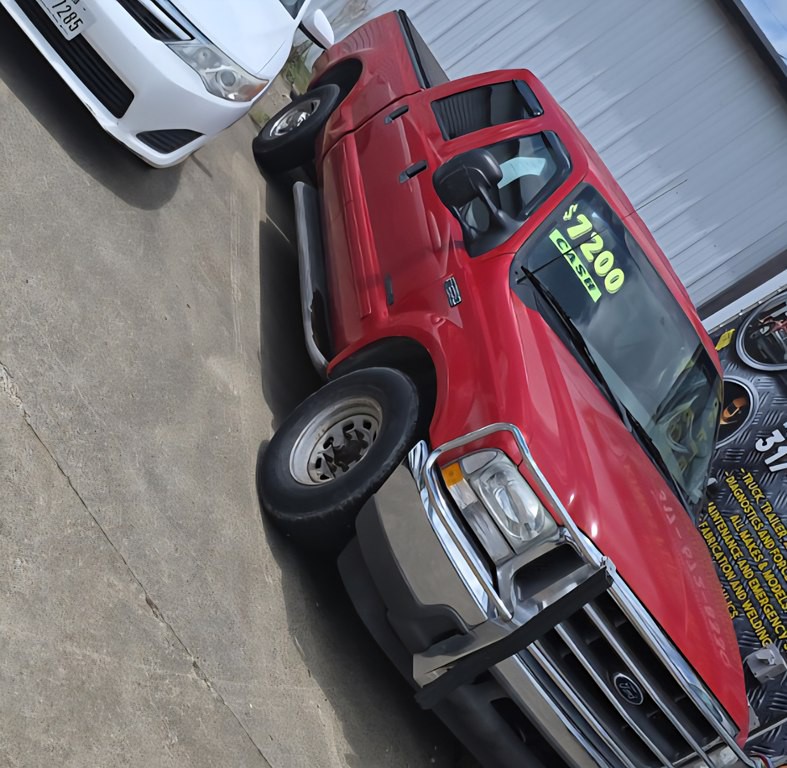 2003 Ford F-250 Image 1